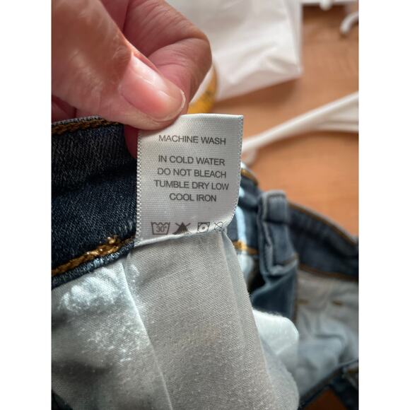 Judy Blue Relaxed Fit Jeans pockets stretch logo distressed ankle Size 7/28 - Picture 8 of 8